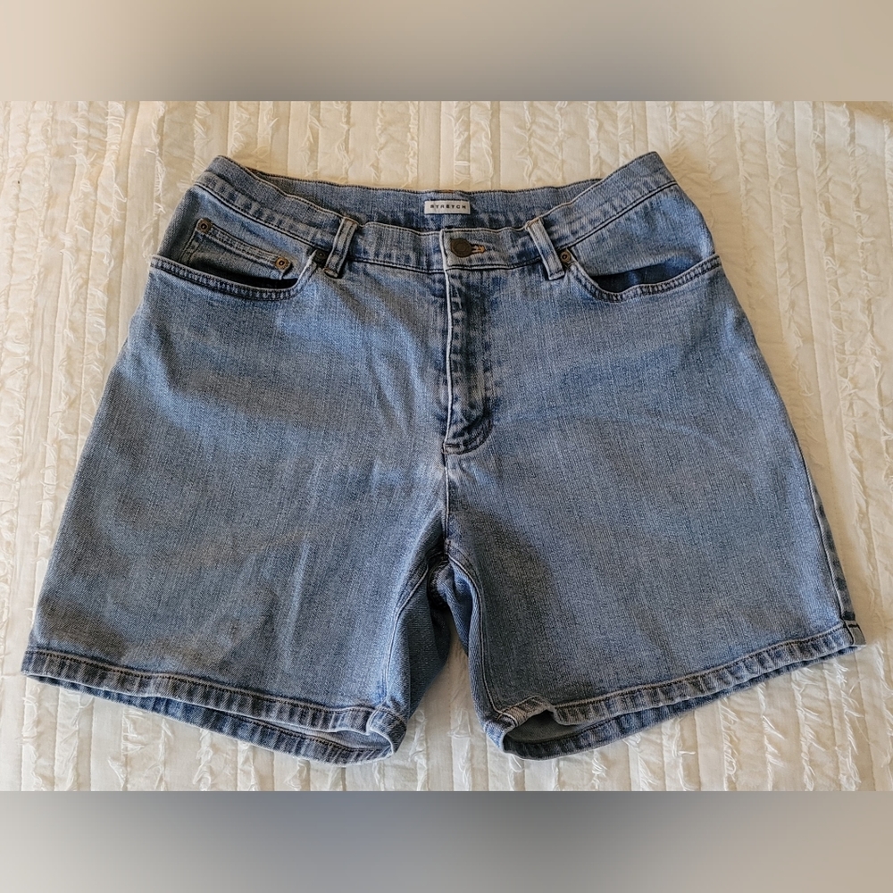 Jones Sport Shorts - Size 8